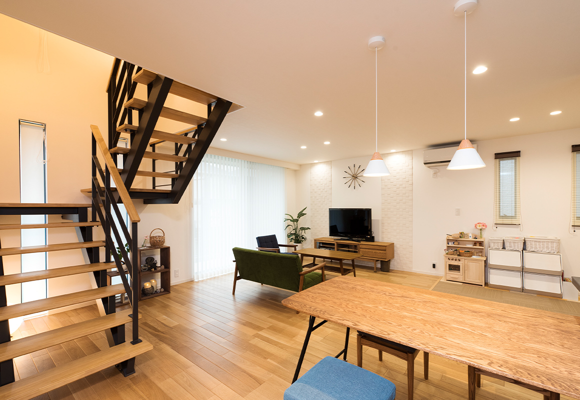 3階建ての暮らしに最適な「階段の種類」