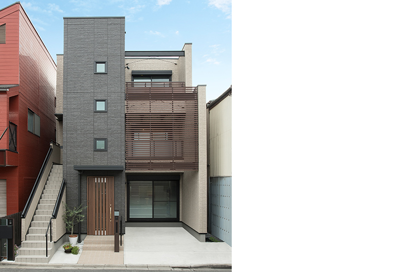 ガレージを吹き抜けにした住まい