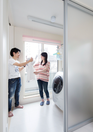 「干す・しまう」を一か所で完結できるランドリールームのある住まい