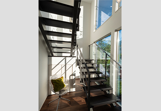 スケルトン階段