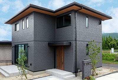 外観画像／明るさに包まれて日常を快適に、忙しい暮らしに寄り添う住まい。