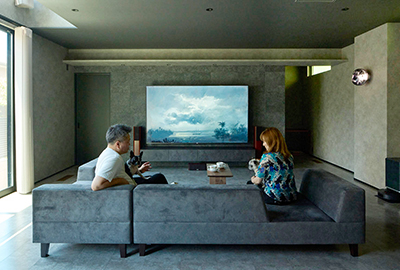 内観画像／こだわり満載のホームシアターで、愛犬と共に大人の時間を愉しむ家。