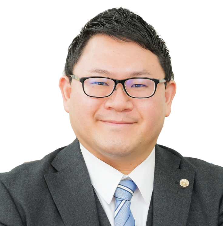 弁護士：坪内友哉