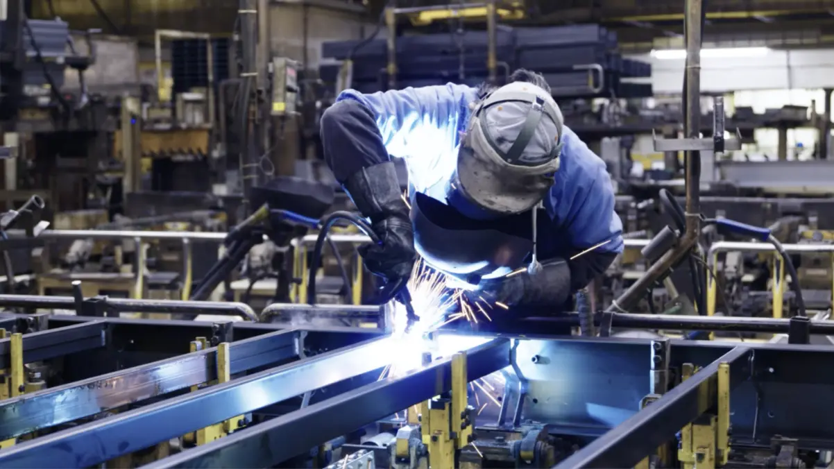 溶接でつなげる