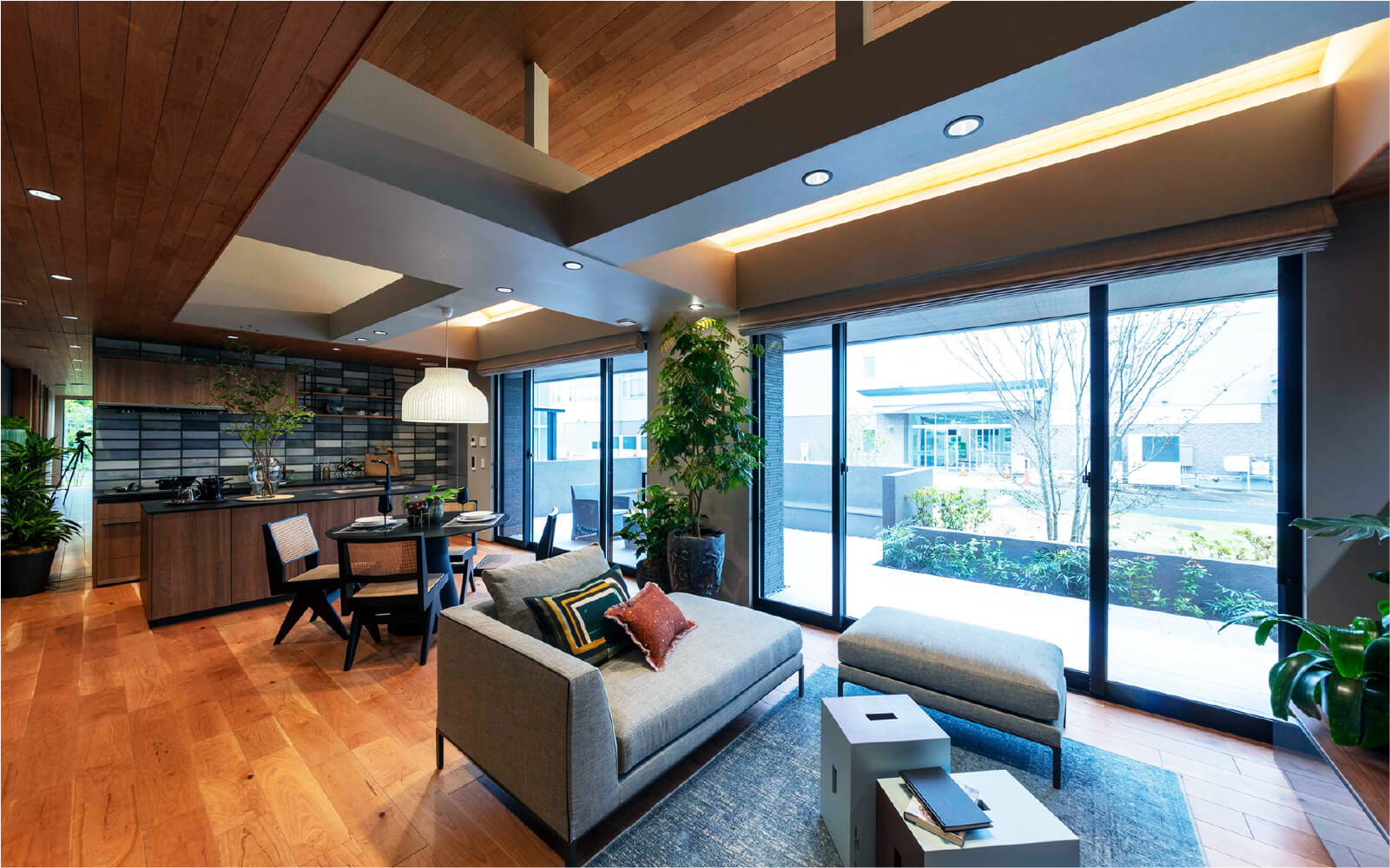 リビングダイニングの大空間イメージ画像